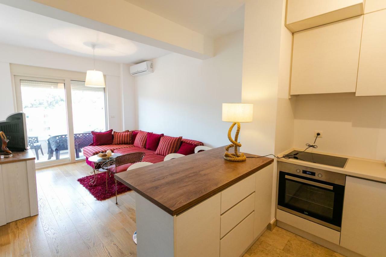 Apartment With Sea View Rafajlovići Εξωτερικό φωτογραφία